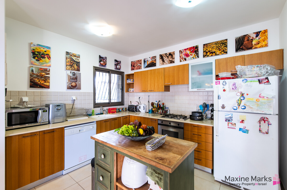 Ocean View apartment for sale in Ir Yamim, Netanya Netanya Real